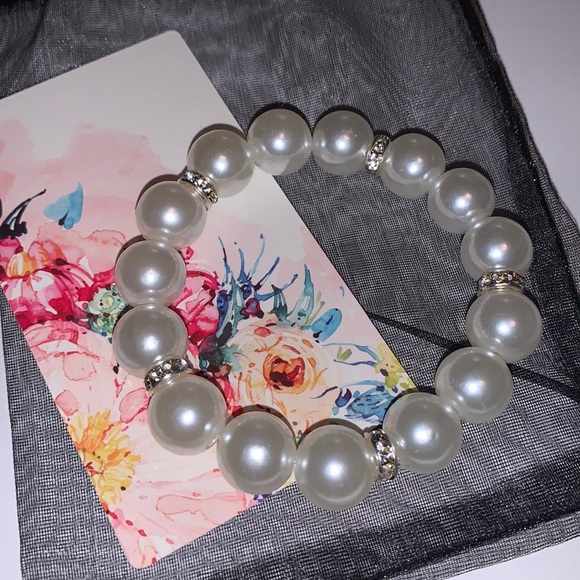 First Lady Bracelet - Picture 5 of 6